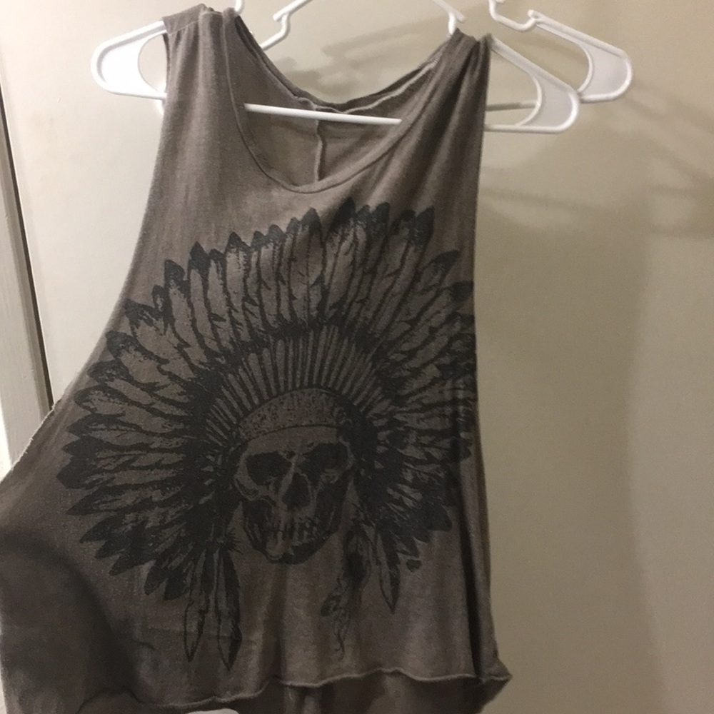 Muscle tee